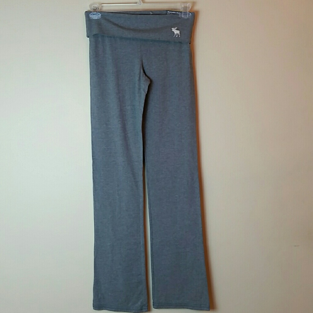 Abercrombie & Fitch classic yoga pants Size Medium